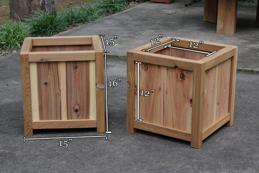 Cedar Planter Boxes – Mortise & Tenon, Replaceable Bottom